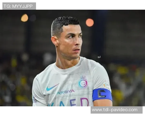 【早报】33岁不油腻C罗3“球”落后又追平! 【早报】33岁不油腻C罗3“球”落后又追平!