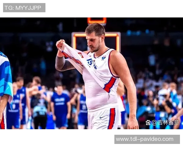 掘金主帅:约基奇的独特之处在于他是约基奇,申京在做他自己 掘金主帅:约基奇的独特之处在于他是约基奇,申京在做他自己