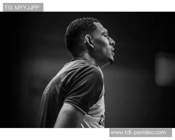 此生无缘NBA的独眼侠用生命诠释篮球梦 此生无缘NBA的独眼侠用生命诠释篮球梦