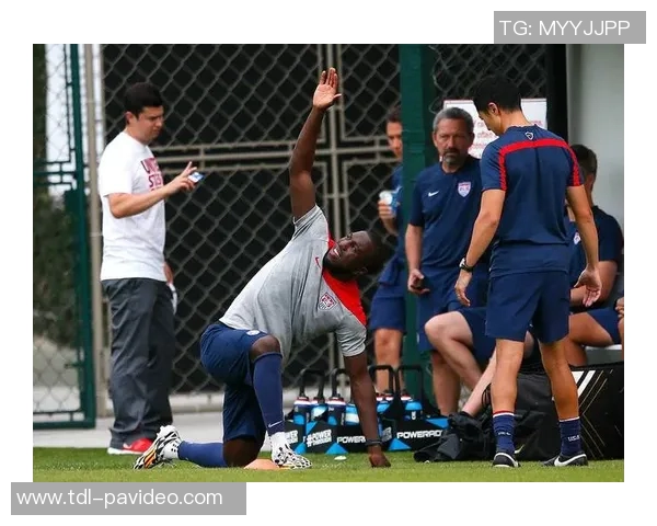 半场战报:赫塔费0-0埃尔切,激烈对决未分高下 半场战报:赫塔费0-0埃尔切,激烈对决未分高下